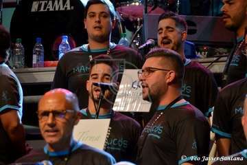 Acto de presentación de la murga teldense Los Nietos de Sarymanchez en el Teatro Víctor Jara de Vecindario (Foto Francisco Javier Santana)